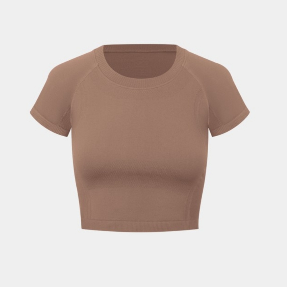 2/$11 -HALARA- Seamless Flow Gradient Effect Cropped Sports Top (NWOT)